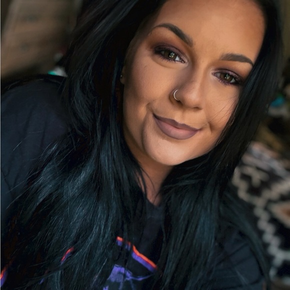 Meet your Posher, Samantha - Picture 1 of 1